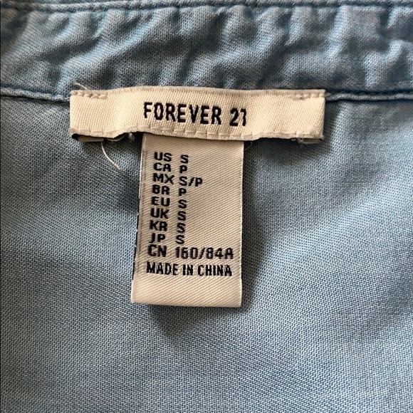 Forever 21 jean pullover Jacket - Picture 2 of 2